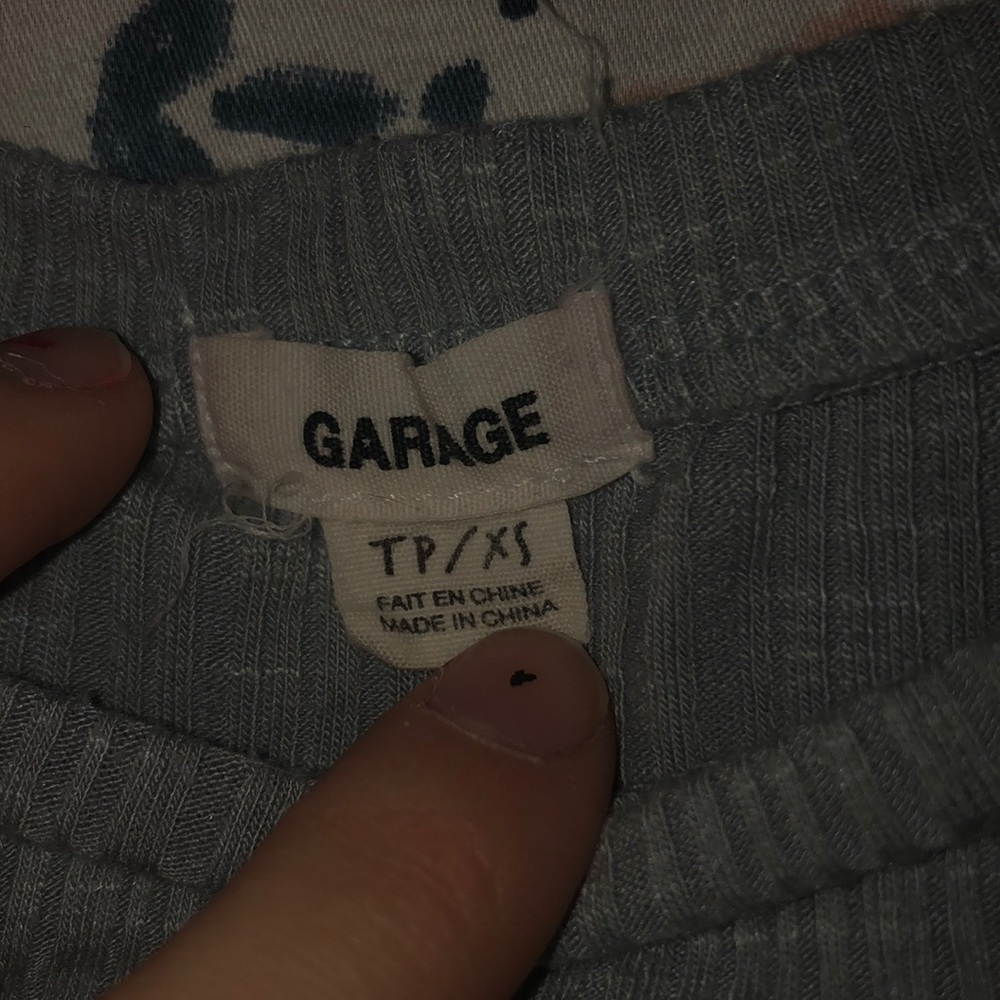 👚Cute top👚 - Picture 2 of 2